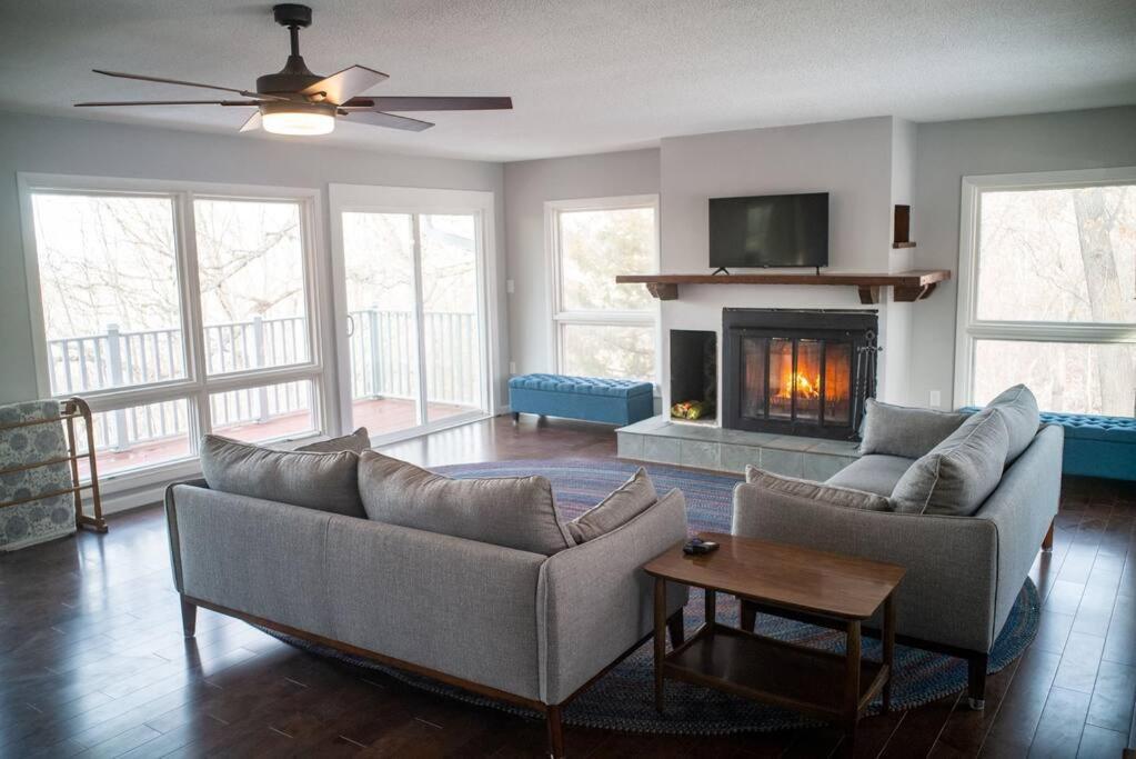 Finn'S Hideaway -Modern Family River Home Keokuk Екстер'єр фото